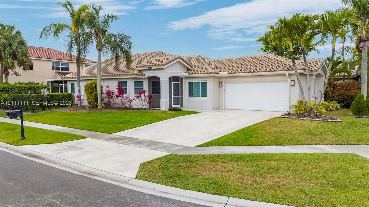 For Rent: $4,500 (3 beds, 2 baths, 1927 Square Feet)