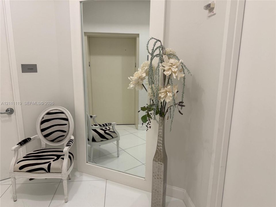 For Sale: $1,840,000 (3 beds, 3 baths, 2106 Square Feet)