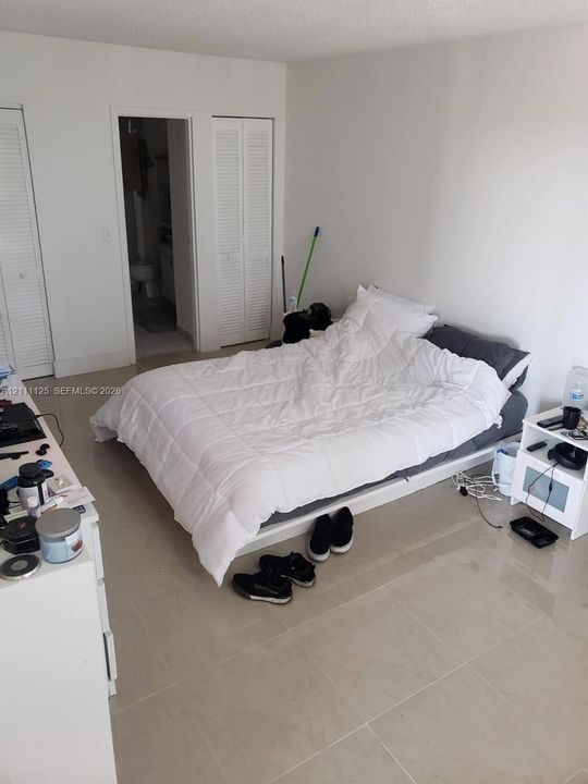 For Sale: $219,000 (2 beds, 2 baths, 1050 Square Feet)