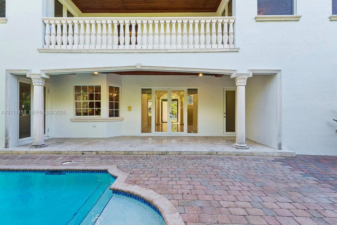 En Venta: $1,890,000 (5 camas, 4 baños, 2874 Pies cuadrados)