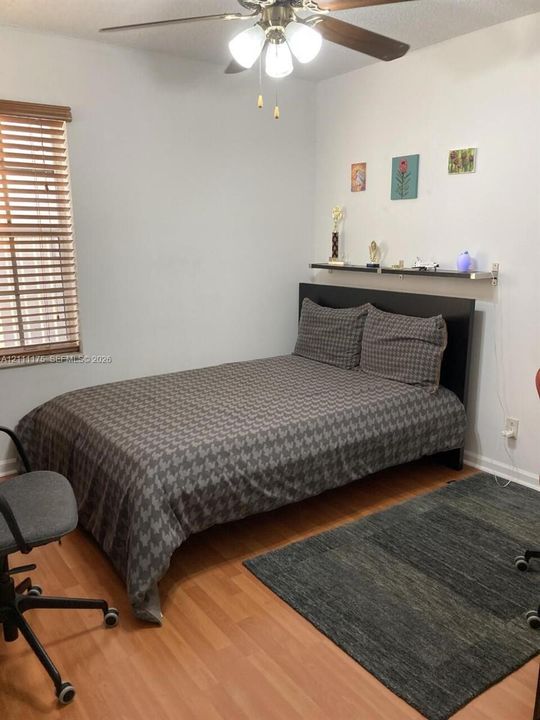 For Rent: $4,600 (4 beds, 2 baths, 2116 Square Feet)