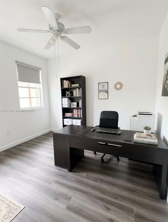 For Sale: $530,000 (3 beds, 2 baths, 1564 Square Feet)