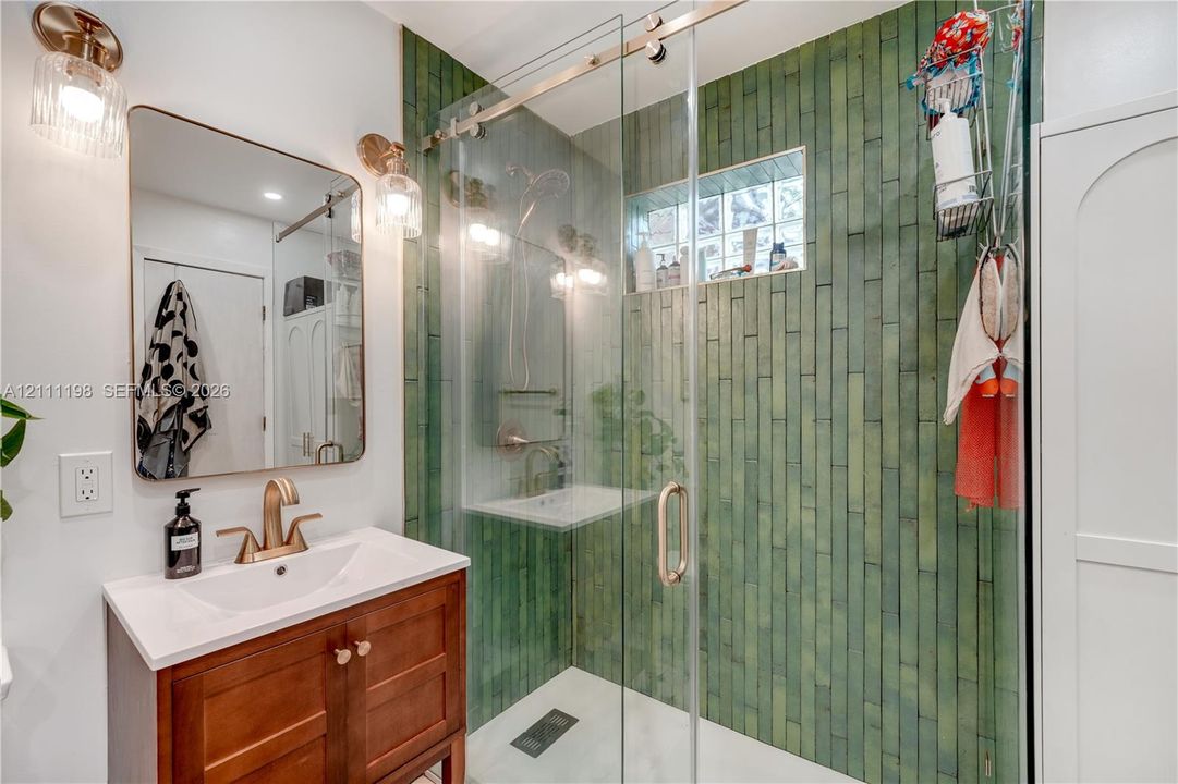 For Sale: $625,000 (3 beds, 2 baths, 1981 Square Feet)