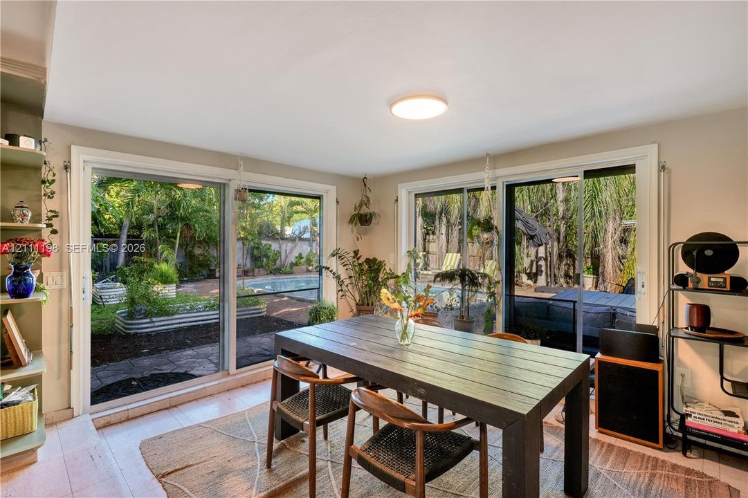 For Sale: $625,000 (3 beds, 2 baths, 1981 Square Feet)
