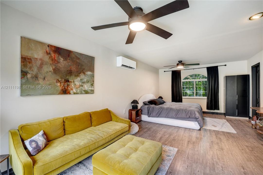 For Sale: $625,000 (3 beds, 2 baths, 1981 Square Feet)