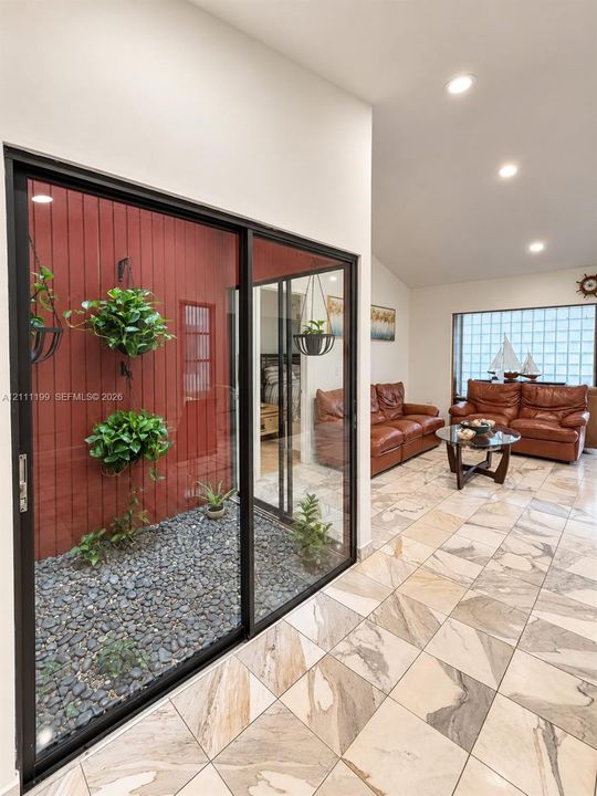 For Rent: $3,350 (3 beds, 2 baths, 1359 Square Feet)