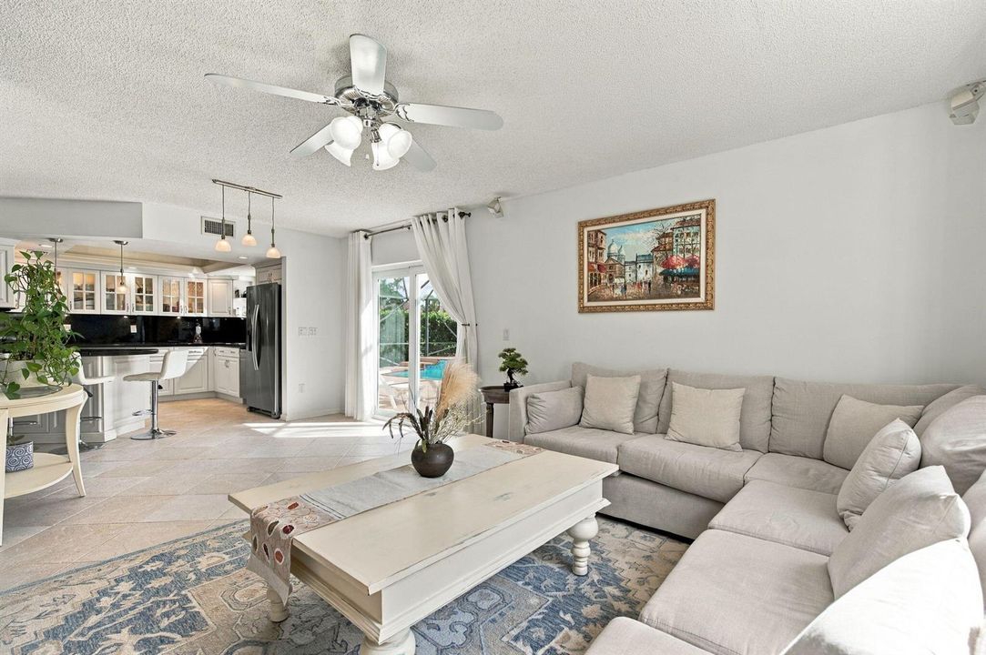 12-web-or-mls-10269-islander-dr