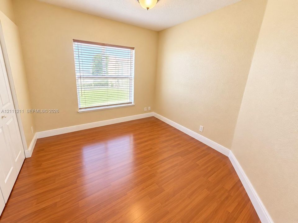 For Rent: $2,850 (3 beds, 2 baths, 1167 Square Feet)