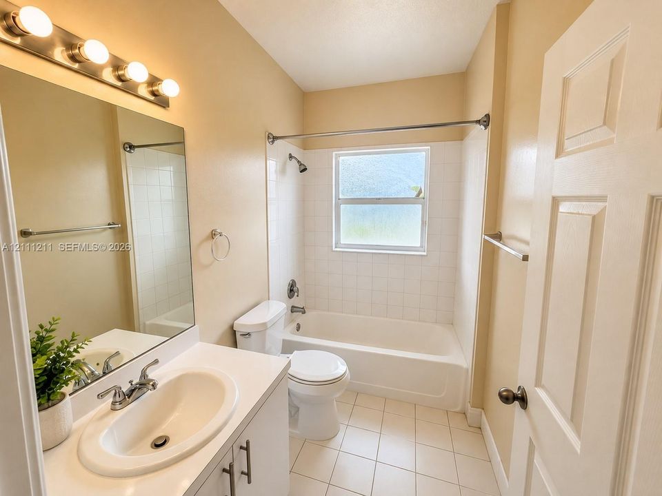 For Rent: $2,850 (3 beds, 2 baths, 1167 Square Feet)
