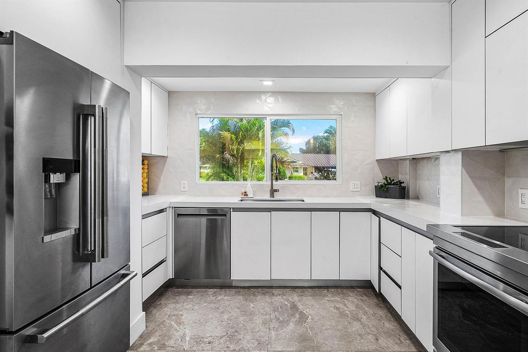 068-249GleneaglesDrive-LakeWorth-FL-3346