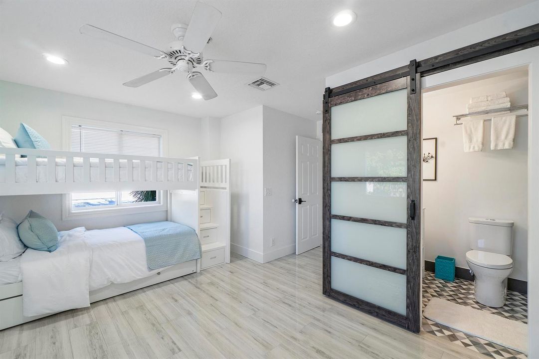 4218 Sea Grape Dr_15
