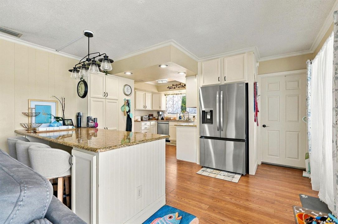 1-web-or-mls-07_kitchen