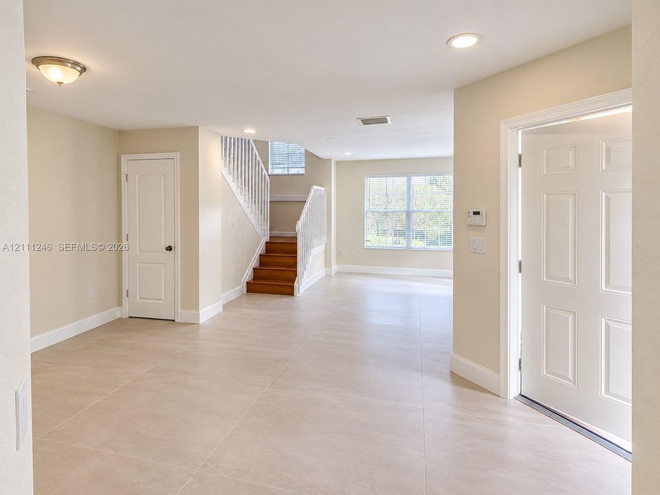 For Rent: $3,450 (3 beds, 2 baths, 1235 Square Feet)