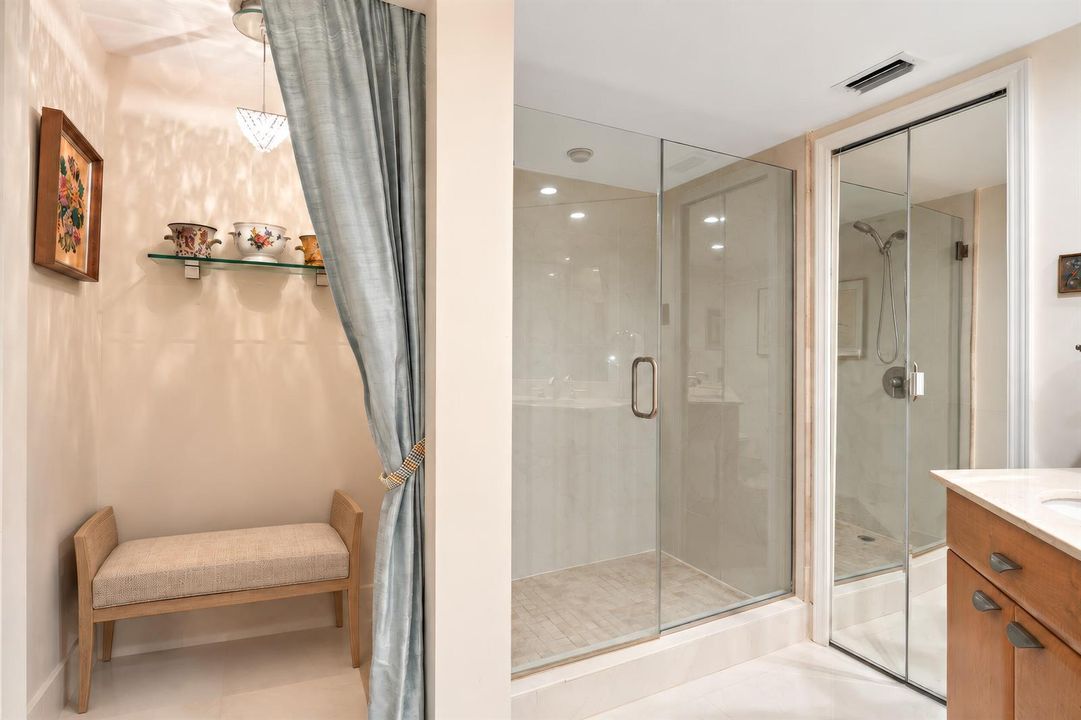 Primary Bathrooom