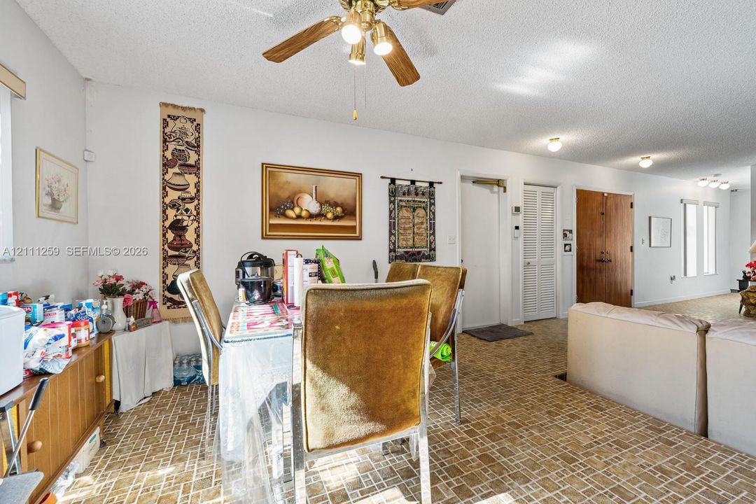 For Sale: $699,000 (3 beds, 2 baths, 1875 Square Feet)