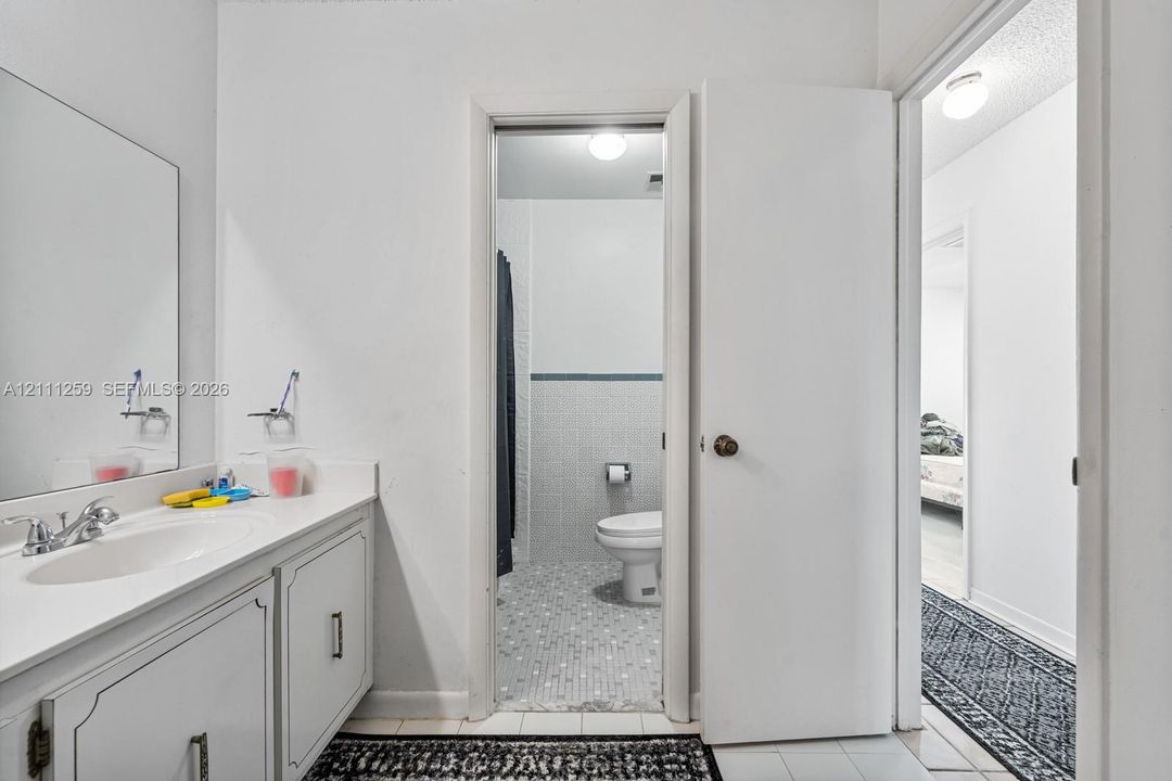 For Sale: $699,000 (3 beds, 2 baths, 1875 Square Feet)
