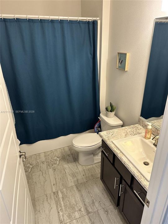На продажу: $349,999 (3 спален, 2 ванн, 1730 Квадратных фут)
