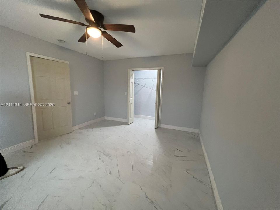 For Rent: $1,375 (2 beds, 1 baths, 1469 Square Feet)