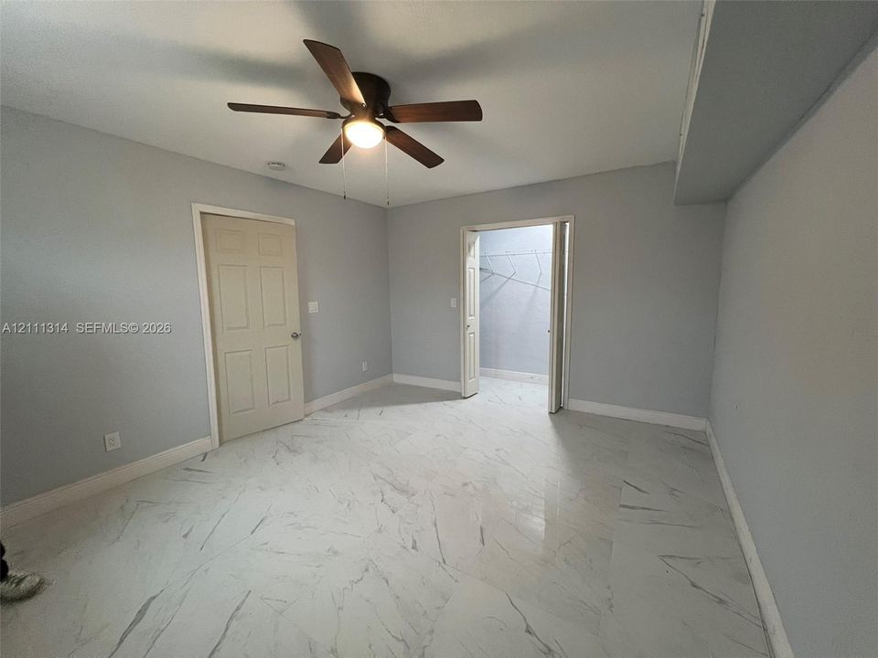 For Rent: $1,375 (2 beds, 1 baths, 1469 Square Feet)
