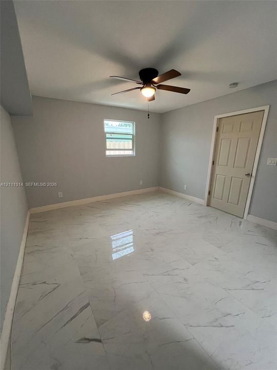 For Rent: $1,375 (2 beds, 1 baths, 1469 Square Feet)