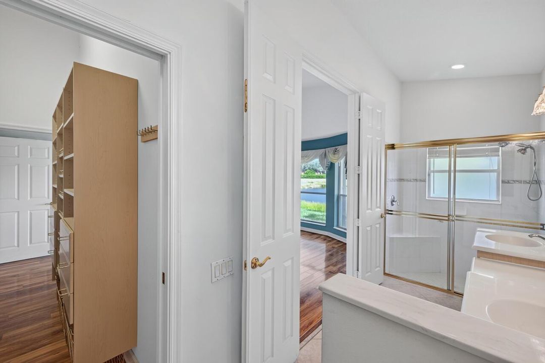 326 NW Treeline Tr-019