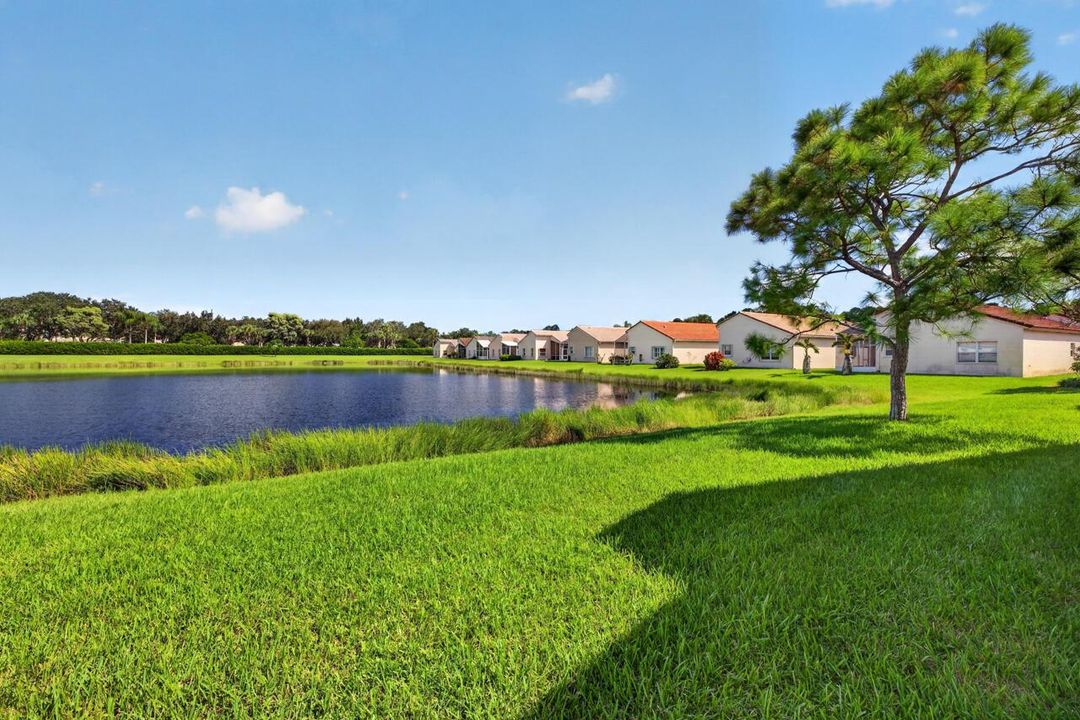 326 NW Treeline Tr-045