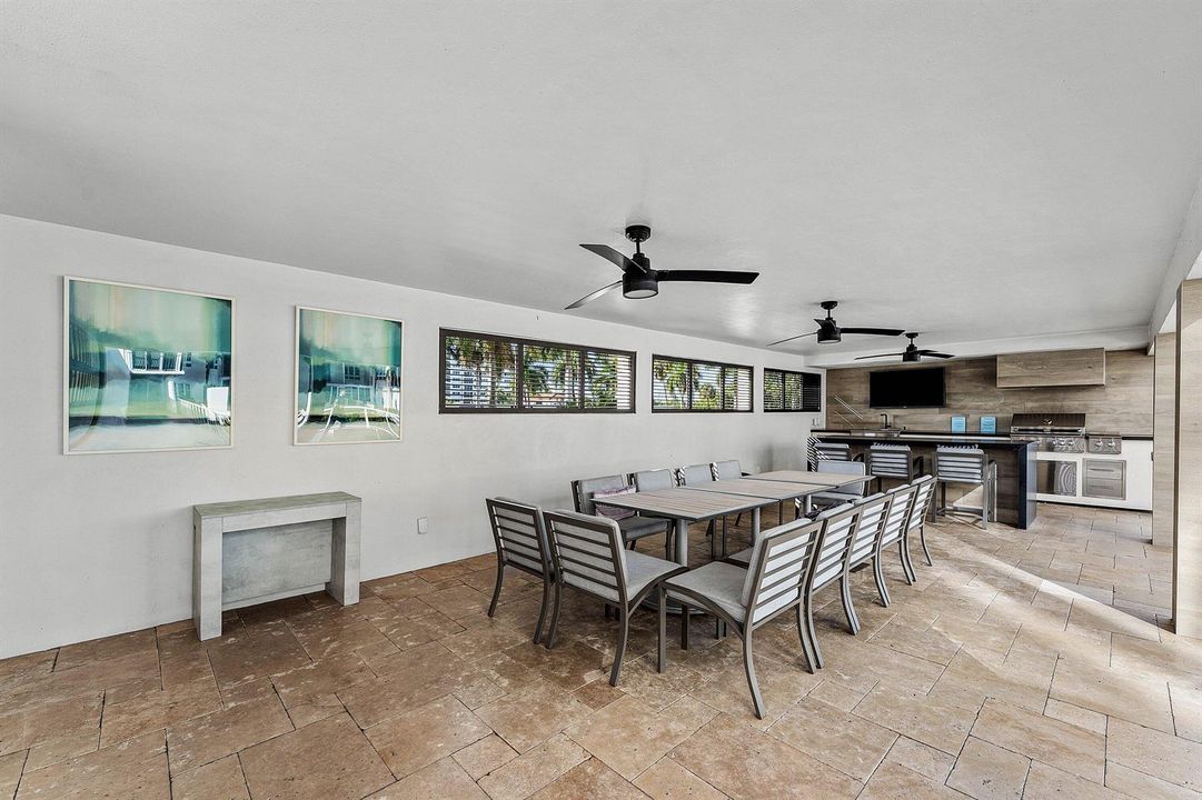 Outdoor Kitchen