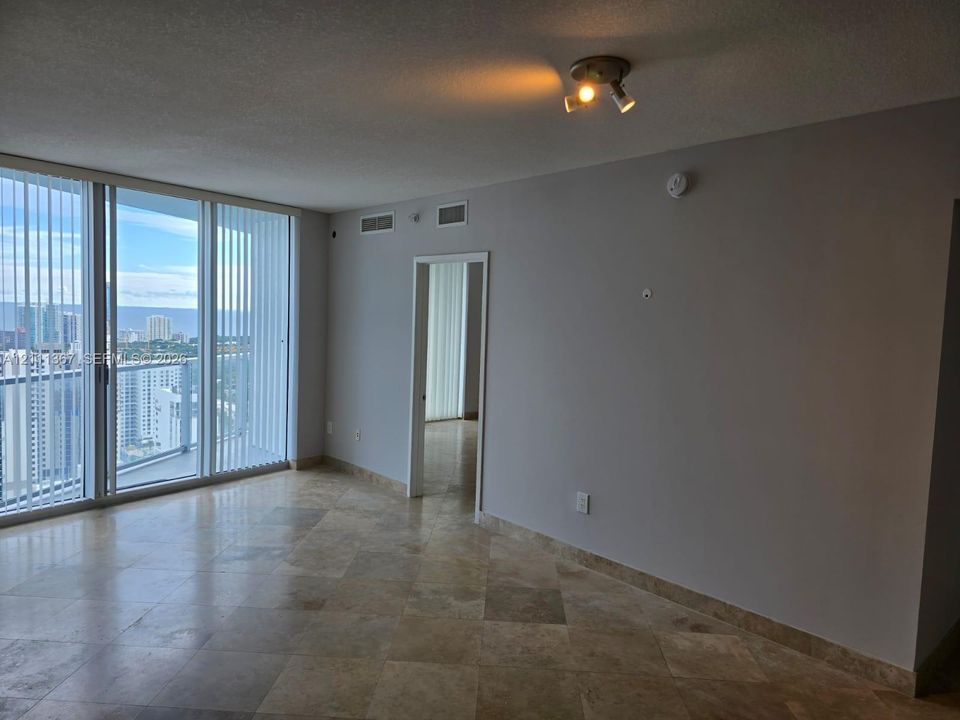 For Rent: $3,750 (2 beds, 2 baths, 1212 Square Feet)