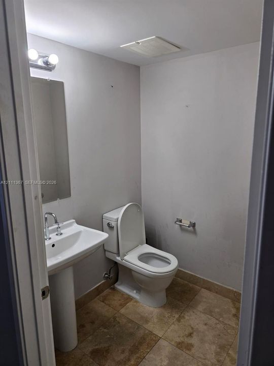 For Rent: $3,750 (2 beds, 2 baths, 1212 Square Feet)