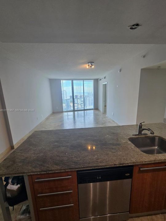 For Rent: $3,750 (2 beds, 2 baths, 1212 Square Feet)