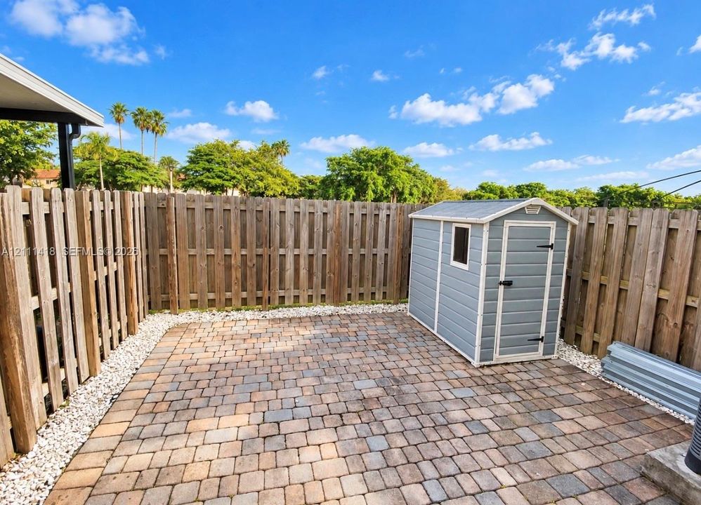 For Rent: $3,200 (3 beds, 2 baths, 1506 Square Feet)
