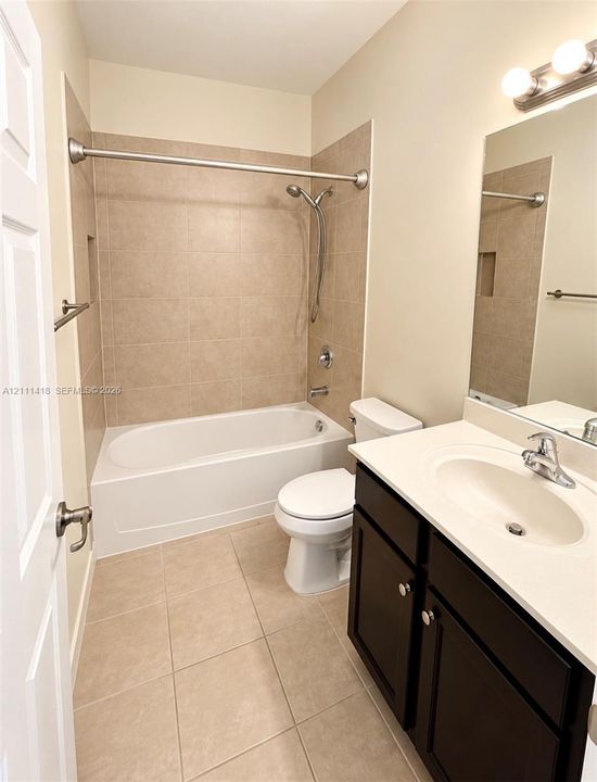 For Rent: $3,200 (3 beds, 2 baths, 1506 Square Feet)
