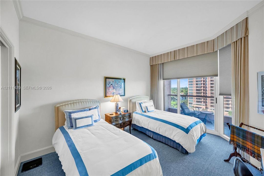 For Sale: $3,000,000 (3 beds, 3 baths, 2960 Square Feet)