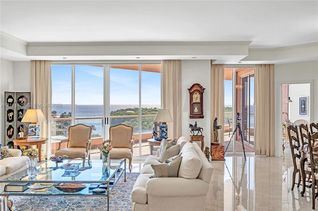 For Sale: $3,000,000 (3 beds, 3 baths, 2960 Square Feet)