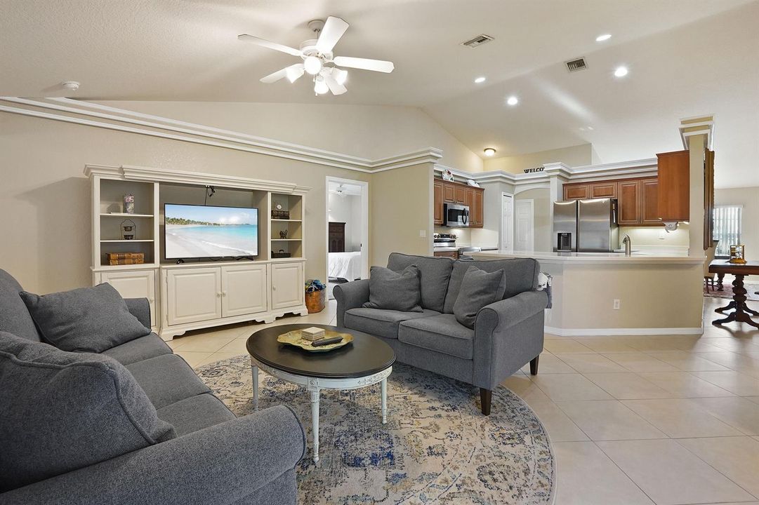 20 Living room 02