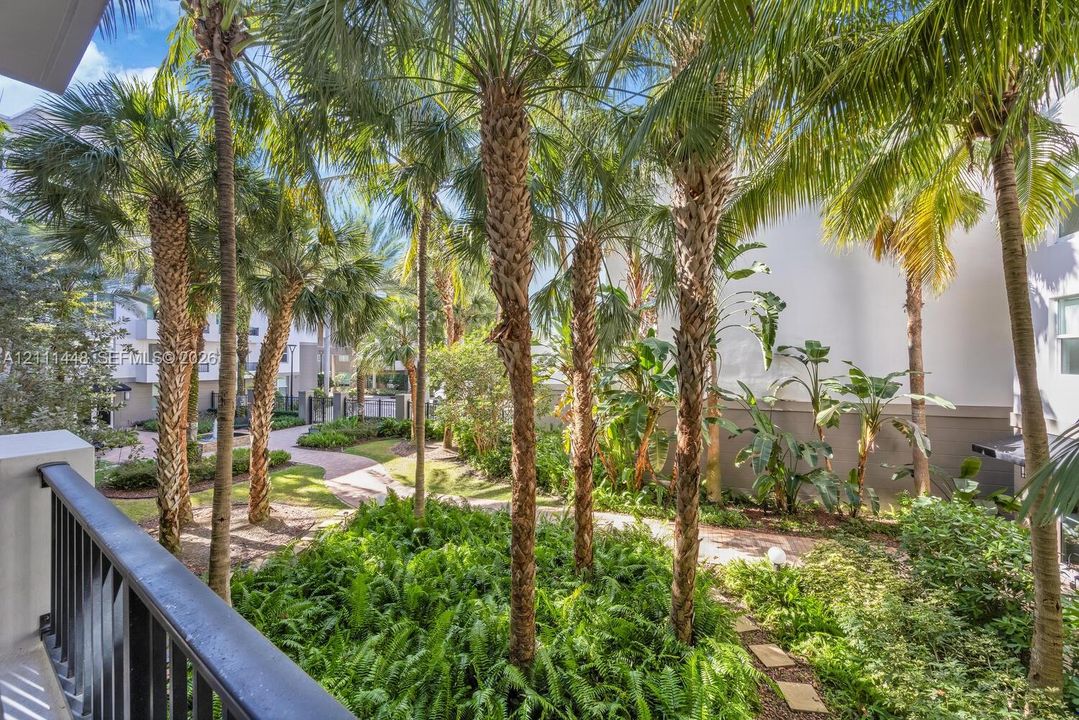 En Venta: $429,900 (2 camas, 2 baños, 1120 Pies cuadrados)