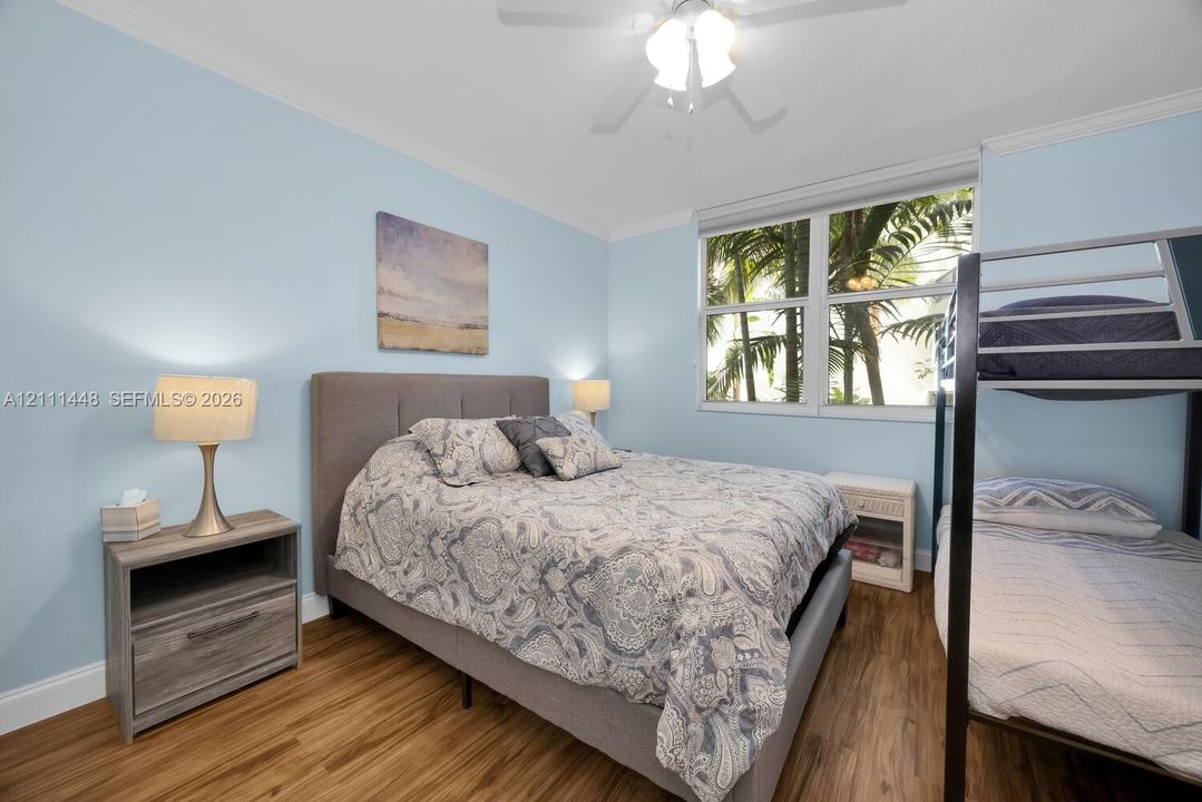 En Venta: $429,900 (2 camas, 2 baños, 1120 Pies cuadrados)