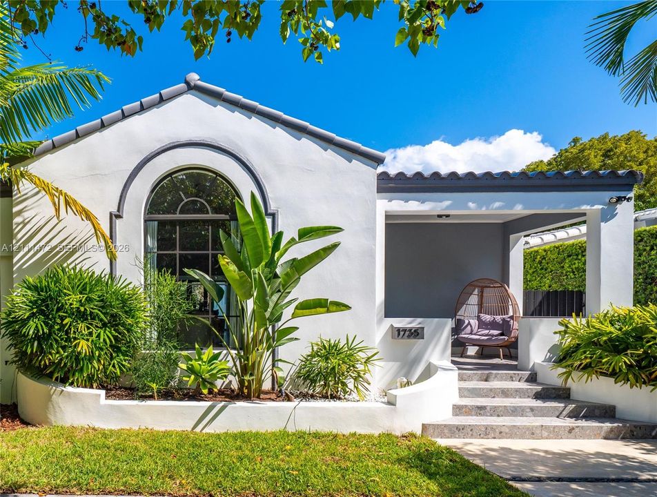 For Sale: $3,600,000 (5 beds, 5 baths, 2646 Square Feet)