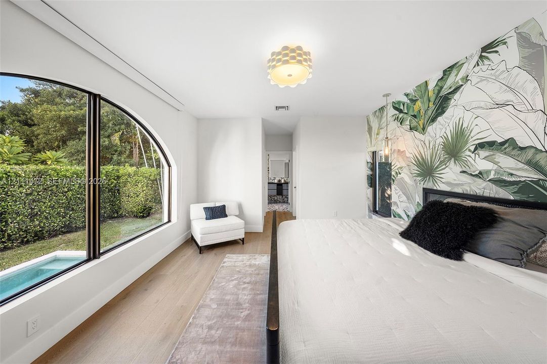 For Sale: $3,600,000 (5 beds, 5 baths, 2646 Square Feet)