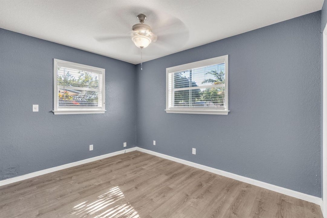 27-web-or-mls-880NW33Ter-27
