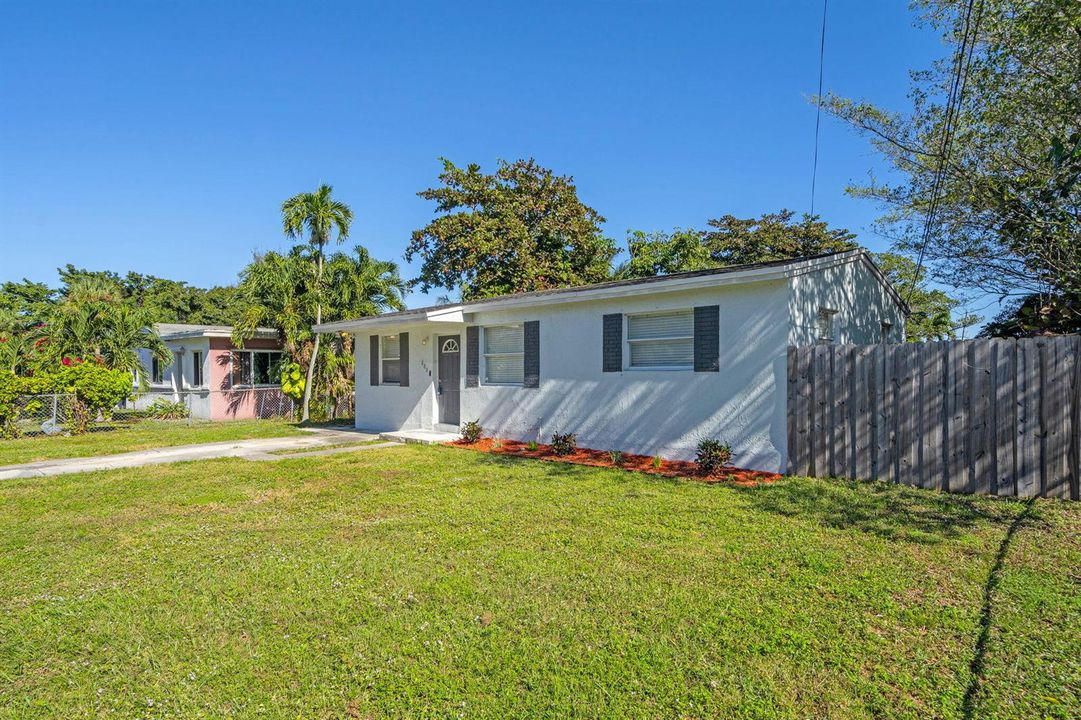 15-web-or-mls-880NW33Ter-15