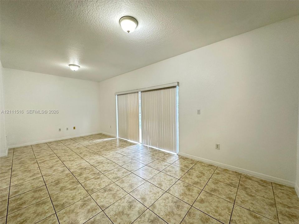 For Rent: $2,500 (3 beds, 2 baths, 1799 Square Feet)