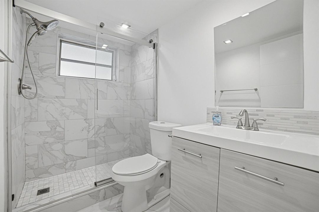 22-Bathroom