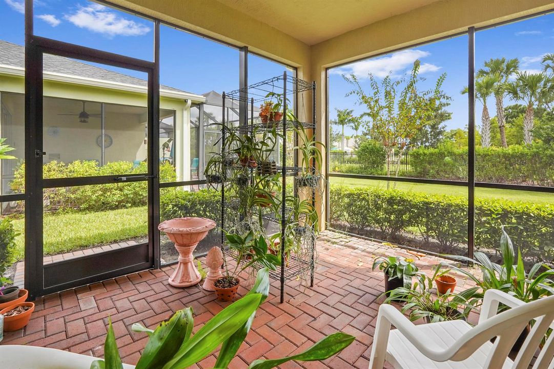 20 patio 02