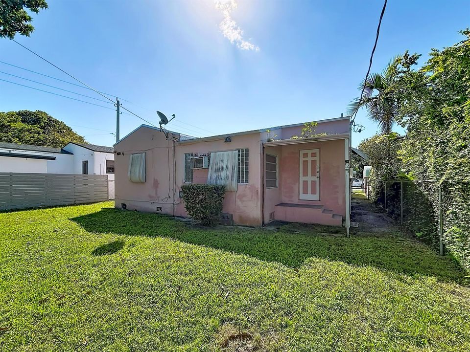 511 NW 46th Street-39