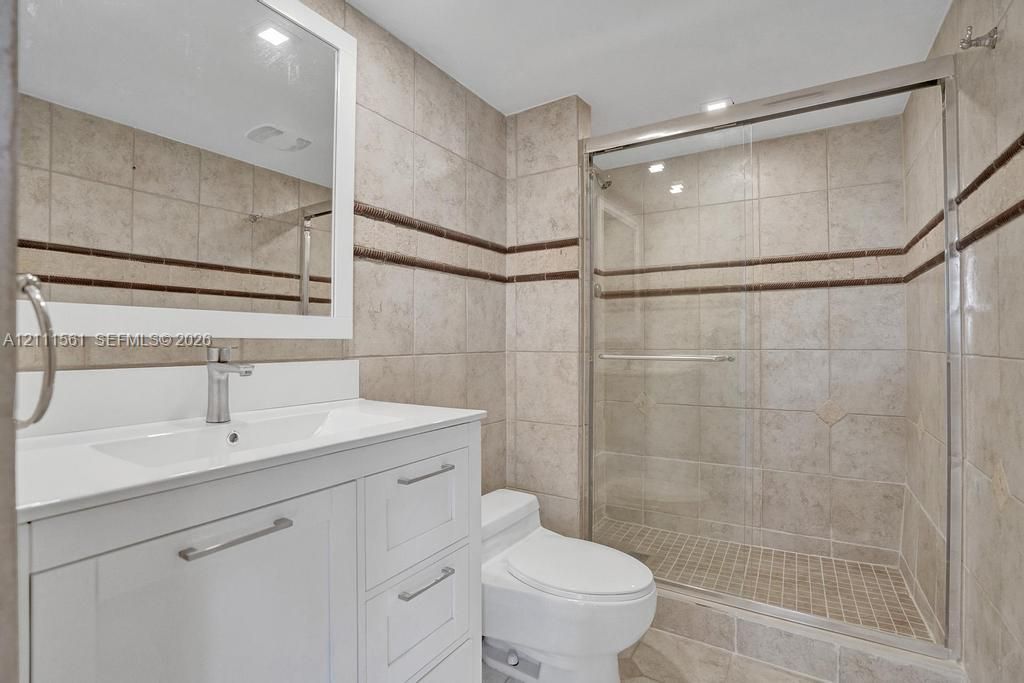For Sale: $675,000 (2 beds, 2 baths, 1522 Square Feet)