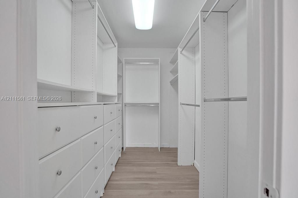 For Sale: $675,000 (2 beds, 2 baths, 1522 Square Feet)