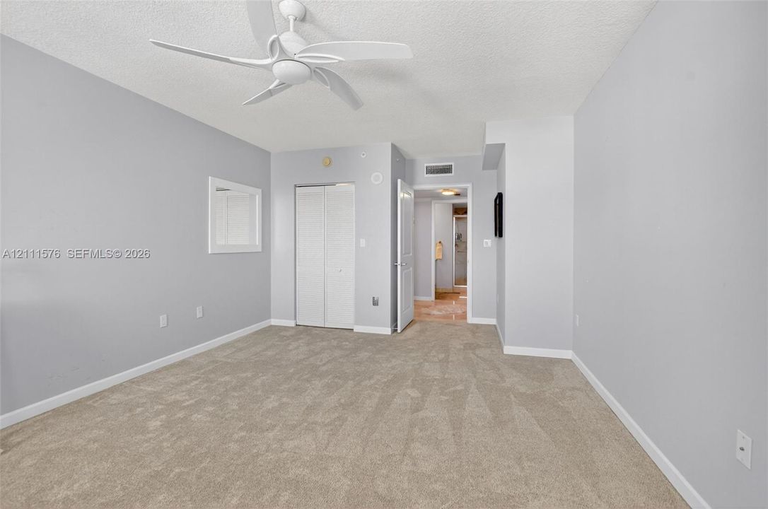 For Rent: $6,500 (2 beds, 2 baths, 1310 Square Feet)