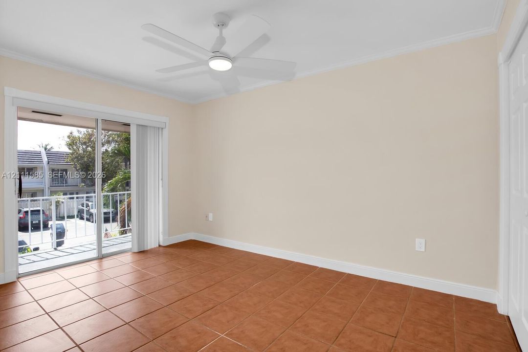 В аренду: $3,750 (3 спален, 2 ванн, 1470 Квадратных фут)