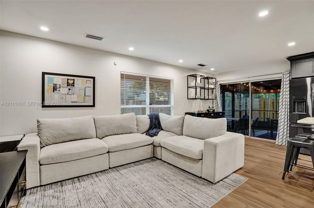 For Sale: $579,000 (4 beds, 3 baths, 1960 Square Feet)